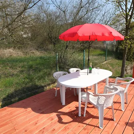 Idyllicprague Cherry Tree Holiday home